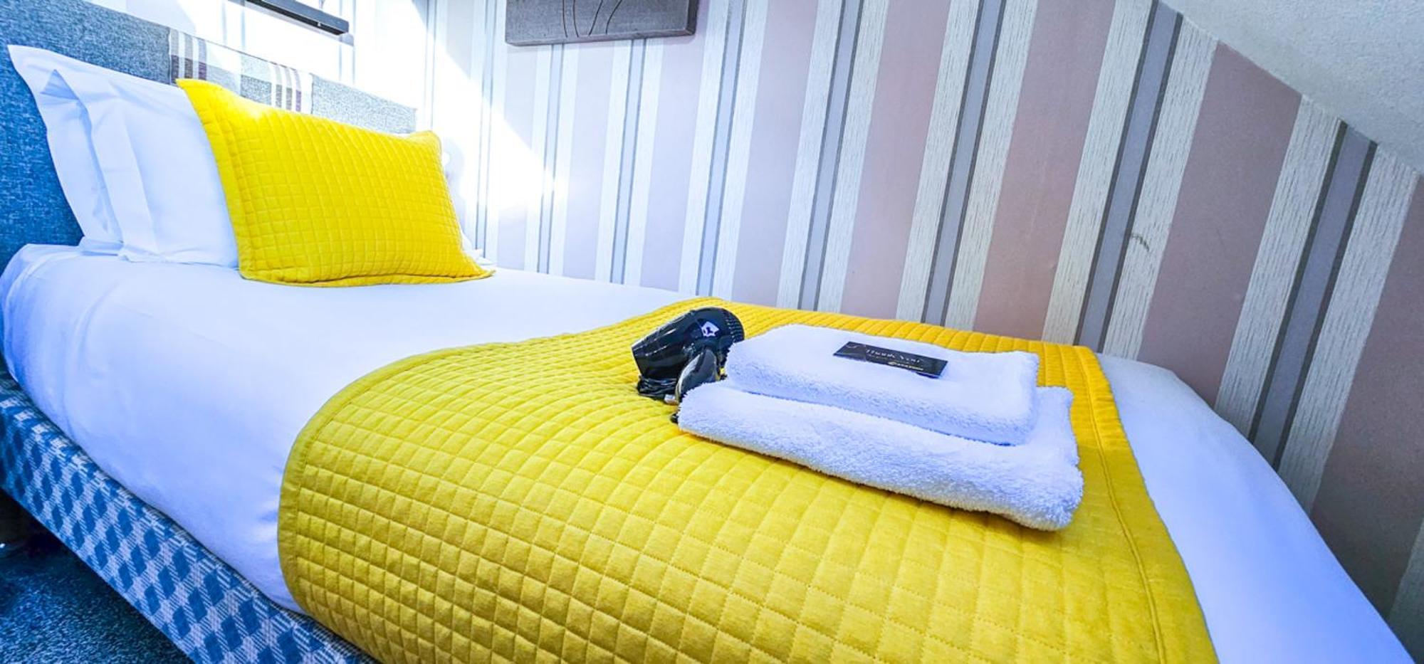 Mystayinn Kinloch Lodge Inverness Bagian luar foto