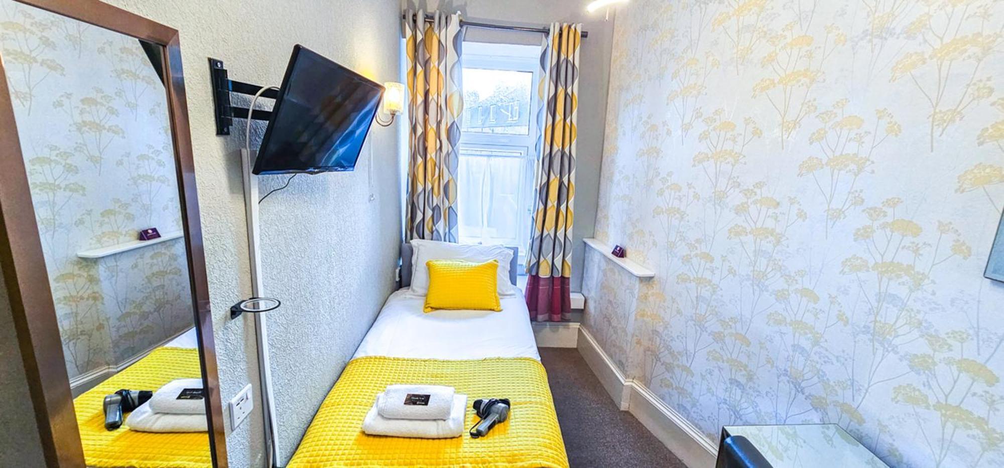 Mystayinn Kinloch Lodge Inverness Bagian luar foto